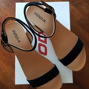 Soda sandals